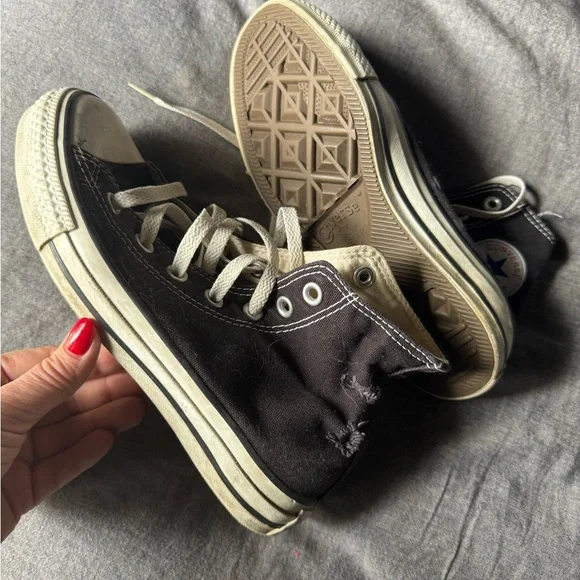 Converse Black and White High-Tops - Picture 1 of 6